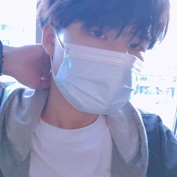 贵州22岁单身帅哥真诚找对象-淮安征婚相亲网