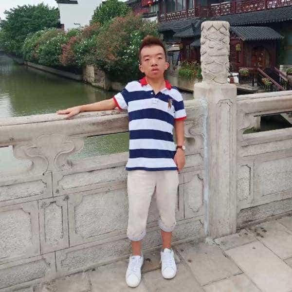 吉林27岁单身帅哥真诚找对象-淮安征婚相亲网