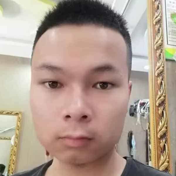 云南28岁单身帅哥真诚找对象-淮安征婚相亲网