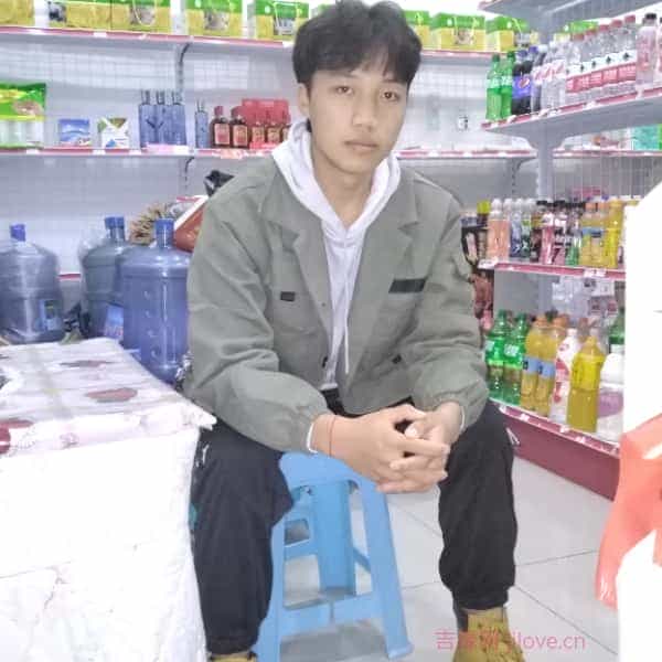 贵州22岁单身帅哥真诚找对象-淮安征婚相亲网